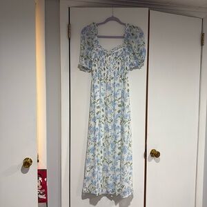 HHH The Scarlett Midi Nap Dress
Blue Peony Bouquet 
Small
